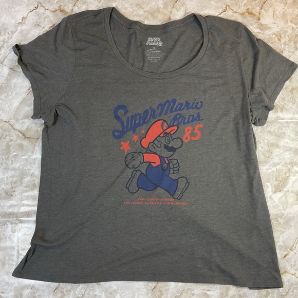 Super Mario Bros 85 Gray Tee Women’s Size S Nintendo 2017 Gamer‎ Graphic Shirt - Picture 1 of 4